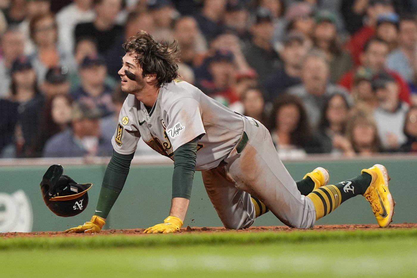 Harris RBI single lifts Athletics over Red Sox 2-1 as Boston loses ground in AL wild-card race | iNFOnews.ca