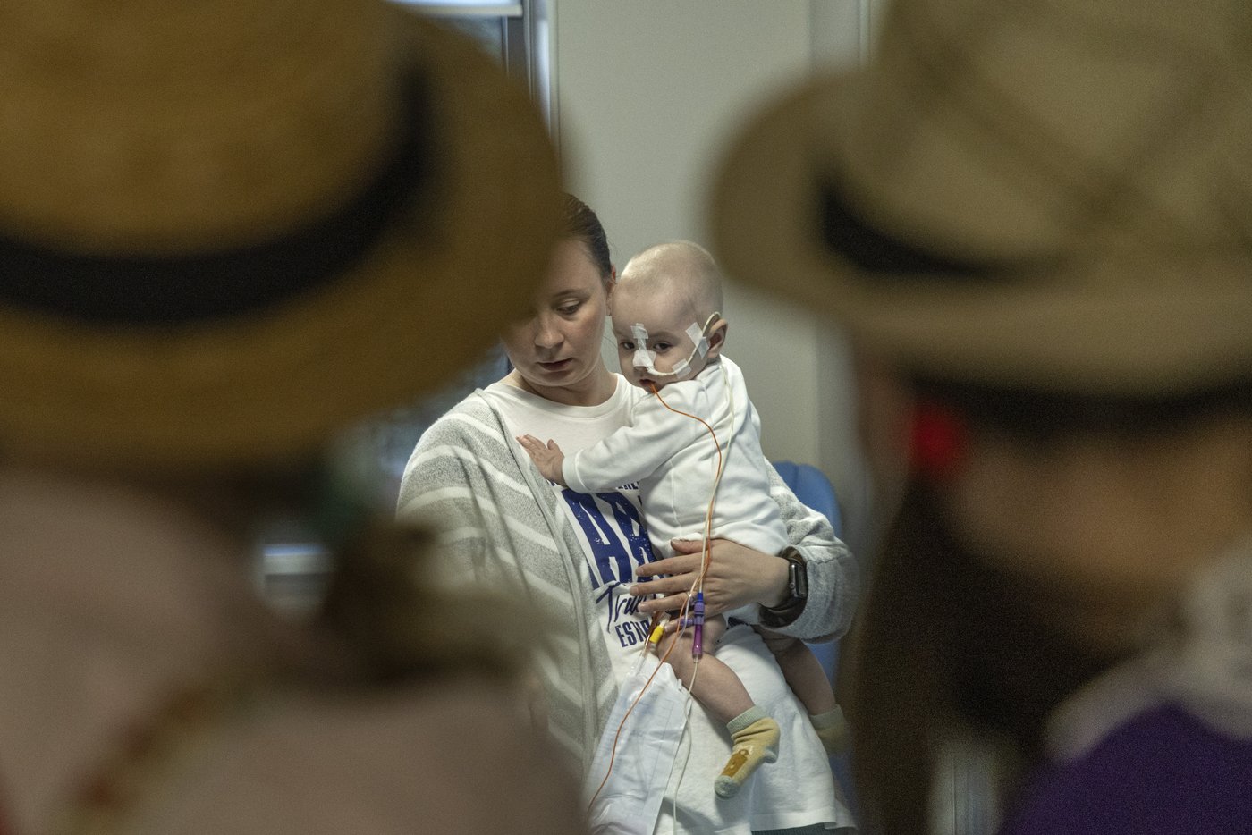 Hospital clowns bring joy to young Ukrainian cancer patients who survived Russian missile attack | iNFOnews.ca Hospital clowns bring joy to young Ukrainian cancer patients who survived Russian missile attack | iNFOnews.ca
