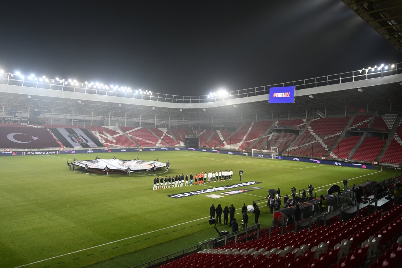 Israel's Maccabi Tel Aviv plays soccer game without incident in Hungary after Amsterdam violence | iNFOnews.ca Israel's Maccabi Tel Aviv plays soccer game without incident in Hungary after Amsterdam violence | iNFOnews.ca