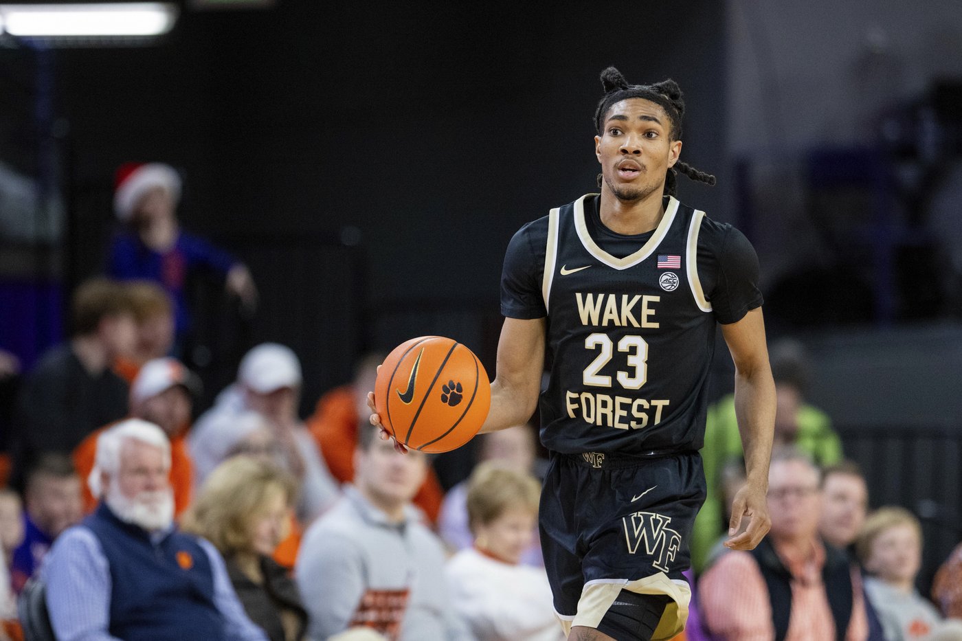 No. 25 Clemson opens big early lead to start ACC play 2-0 with a 73-62 victory over Wake Forest | iNFOnews.ca No. 25 Clemson opens big early lead to start ACC play 2-0 with a 73-62 victory over Wake Forest | iNFOnews.ca