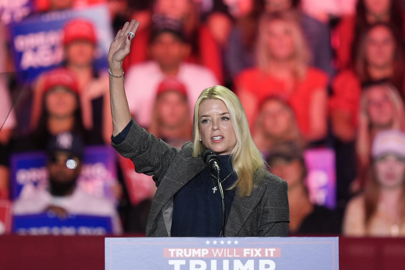 What to know about Pam Bondi, Trump's new pick for attorney general | iNFOnews.ca