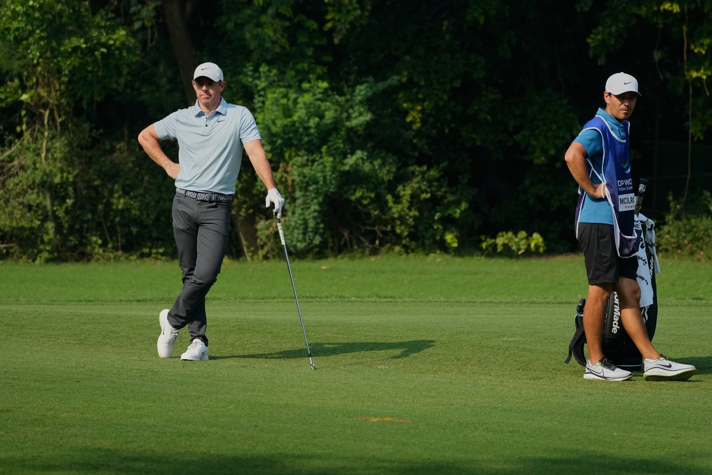 Shane Lowry leads in India with a 64, Rory McIlroy leaves driver out of the bag and shoots 69 | iNFOnews.ca