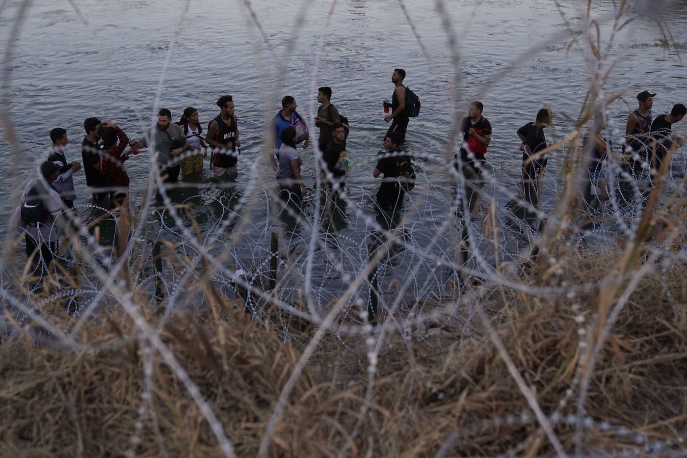 Justice Department moves to drop lawsuit that would allow Texas police to arrest migrants | iNFOnews.ca Justice Department moves to drop lawsuit that would allow Texas police to arrest migrants | iNFOnews.ca
