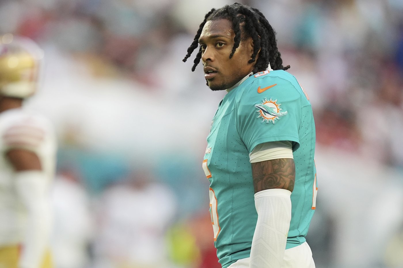 Dolphins are trading CB Jalen Ramsey and TE Jonnu Smith to the Steelers for S Minkah Fitzpatrick | iNFOnews.ca Dolphins are trading CB Jalen Ramsey and TE Jonnu Smith to the Steelers for S Minkah Fitzpatrick | iNFOnews.ca