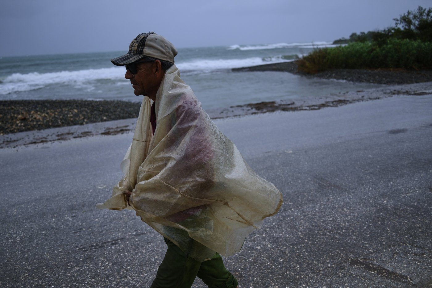 The Latest: Hurricane Melissa impacting southeastern Bahamas after dozens killed across Caribbean | iNFOnews.ca