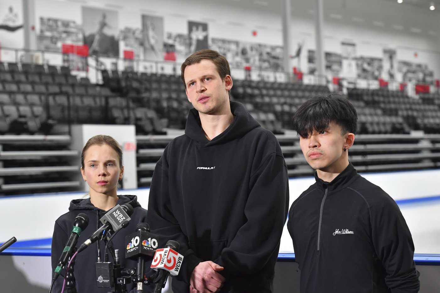 Emotions pour from tight-knit skating community following DC plane crash carrying athletes, coaches | iNFOnews.ca Emotions pour from tight-knit skating community following DC plane crash carrying athletes, coaches | iNFOnews.ca