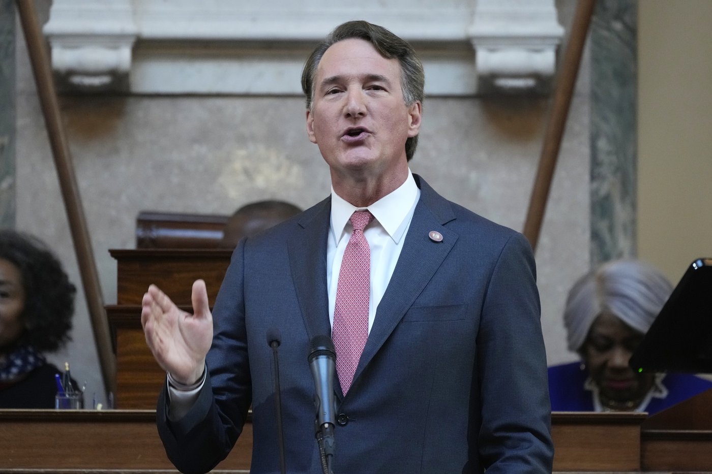 Youngkin cuts $900 million from amended Virginia budget ahead of economic uncertainty | iNFOnews.ca