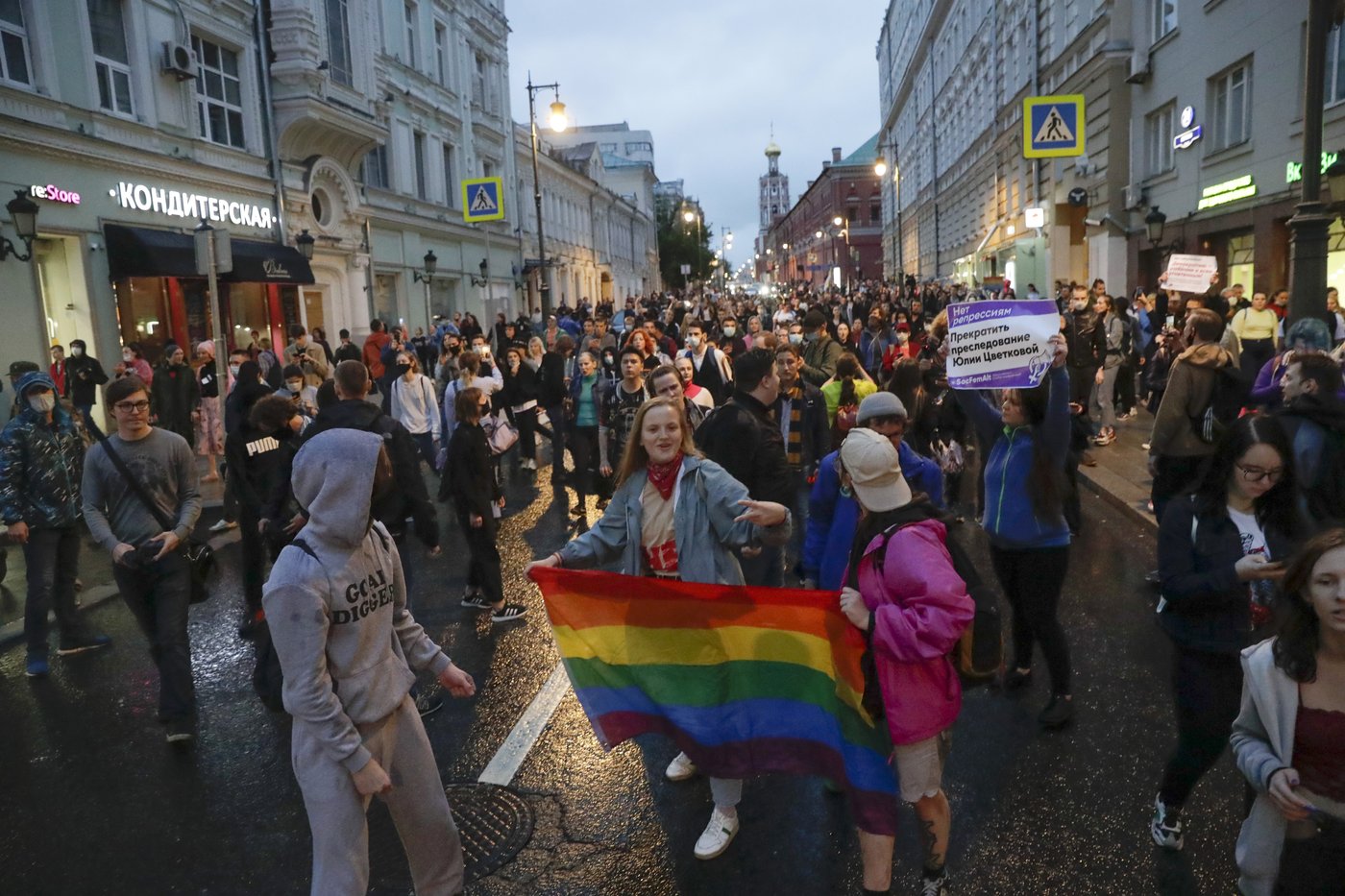 Russia's LGBTQ+ community is living in fear following new laws and court rulings, activists say | iNFOnews.ca