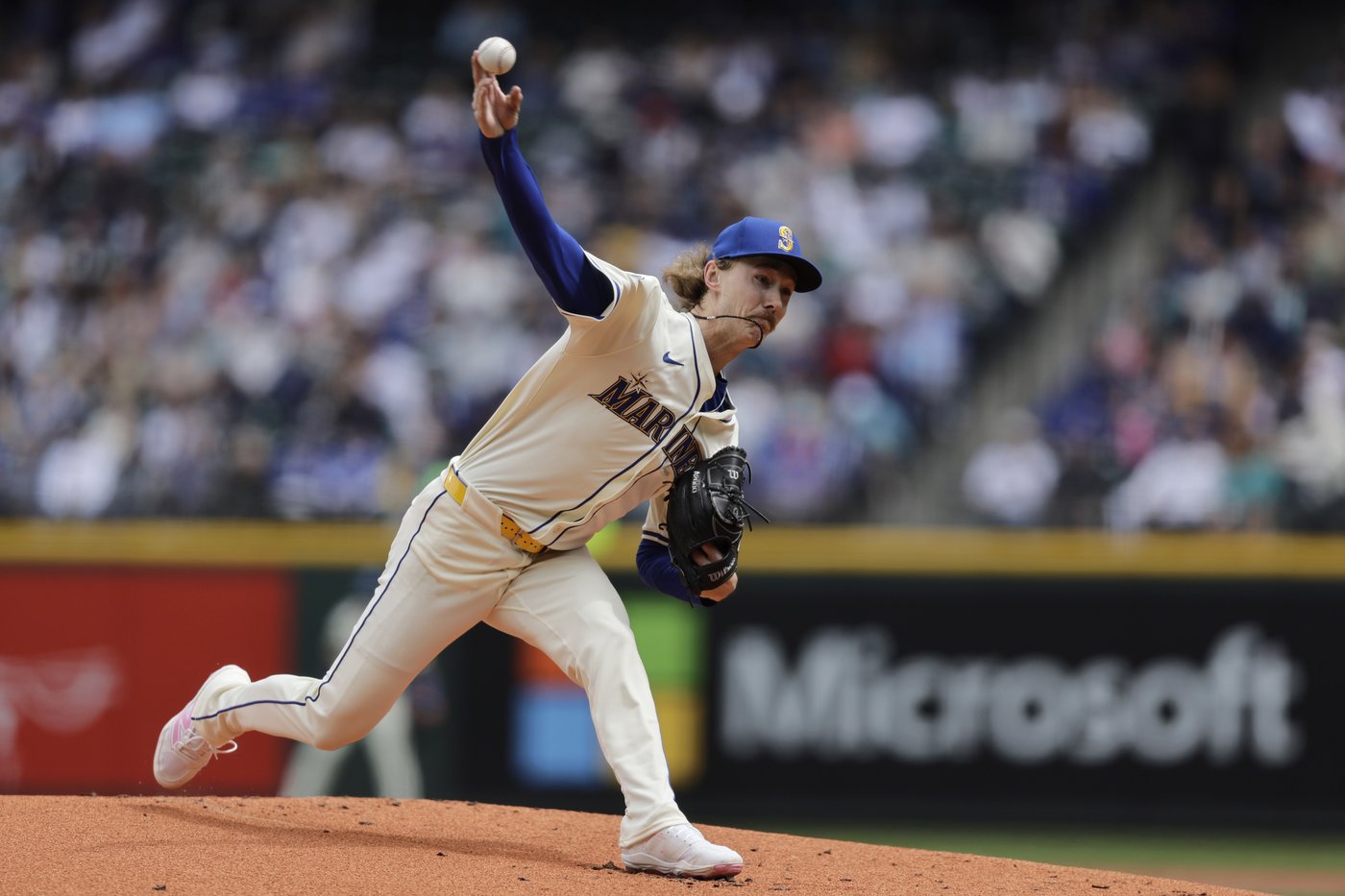 Mariners right-hander Bryce Miller placed on 15-day injured list with right elbow inflammation | iNFOnews.ca Mariners right-hander Bryce Miller placed on 15-day injured list with right elbow inflammation | iNFOnews.ca