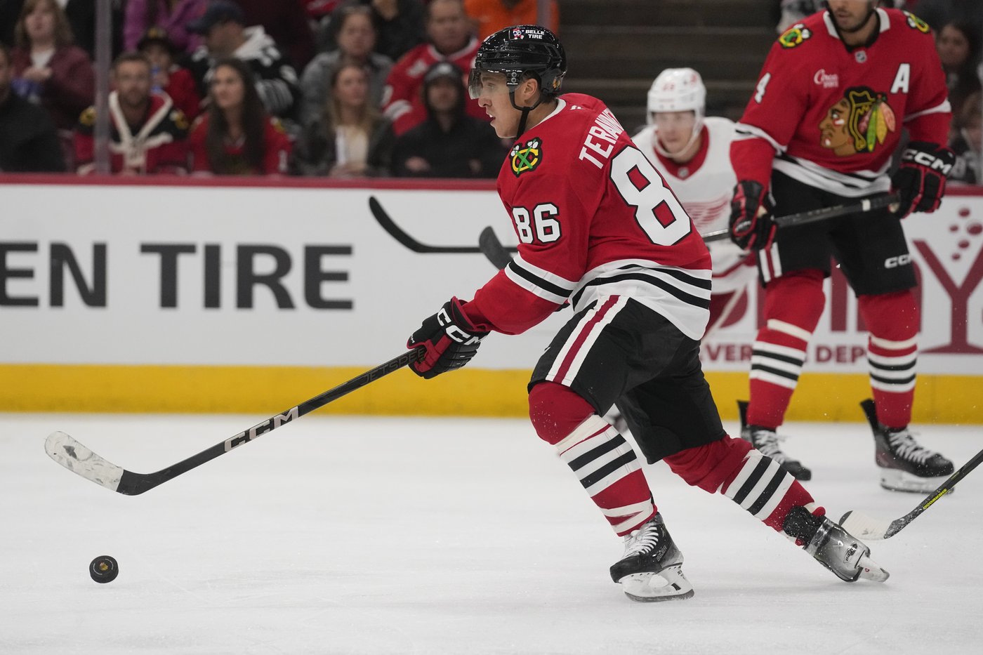 Chicago Blackhawks surround Connor Bedard with more offensive talent for his second NHL season | iNFOnews.ca Chicago Blackhawks surround Connor Bedard with more offensive talent for his second NHL season | iNFOnews.ca