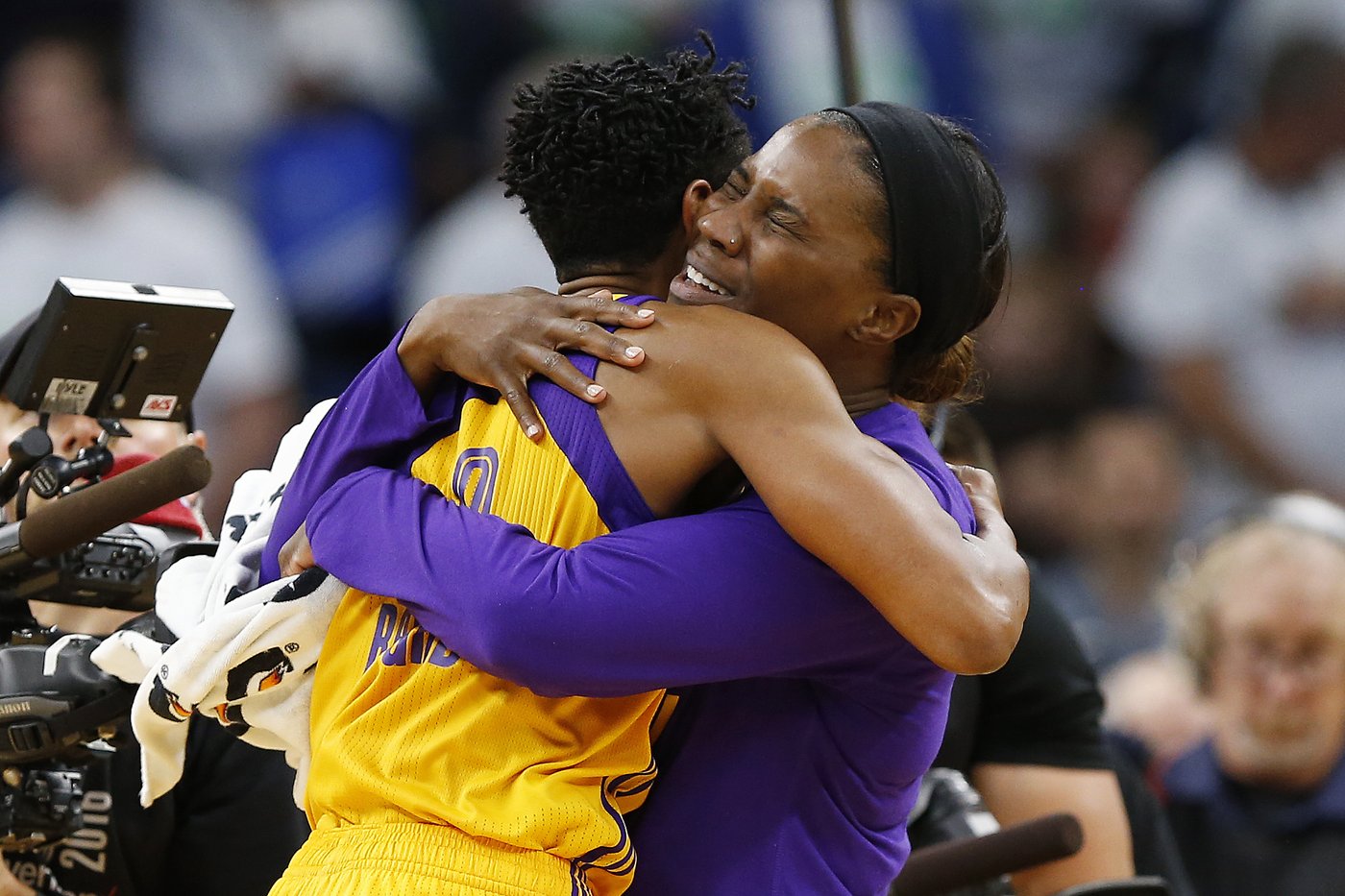 Ionescu's 3-pointer is latest iconic last-second shot in WNBA Finals history | iNFOnews.ca Ionescu's 3-pointer is latest iconic last-second shot in WNBA Finals history | iNFOnews.ca