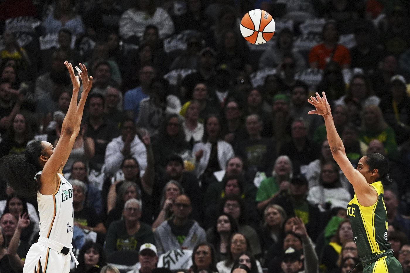 Nneka Ogwumike scores 26, Skylar Diggins adds 20 to help Storm beat Liberty 89-79 | iNFOnews.ca