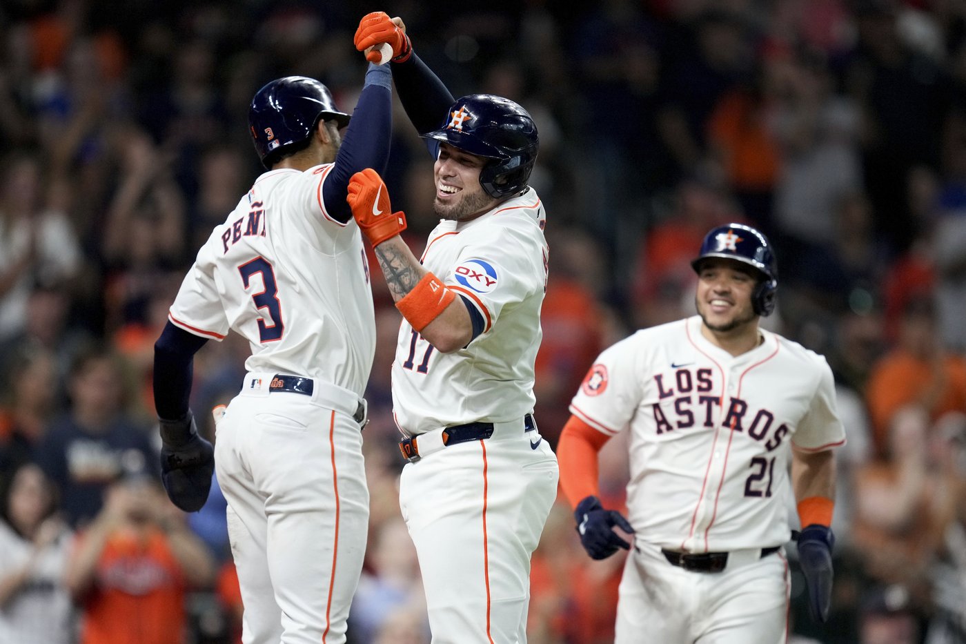 Alvarez and Tucker power Astros to 10-4 win over Angels | iNFOnews.ca Alvarez and Tucker power Astros to 10-4 win over Angels | iNFOnews.ca