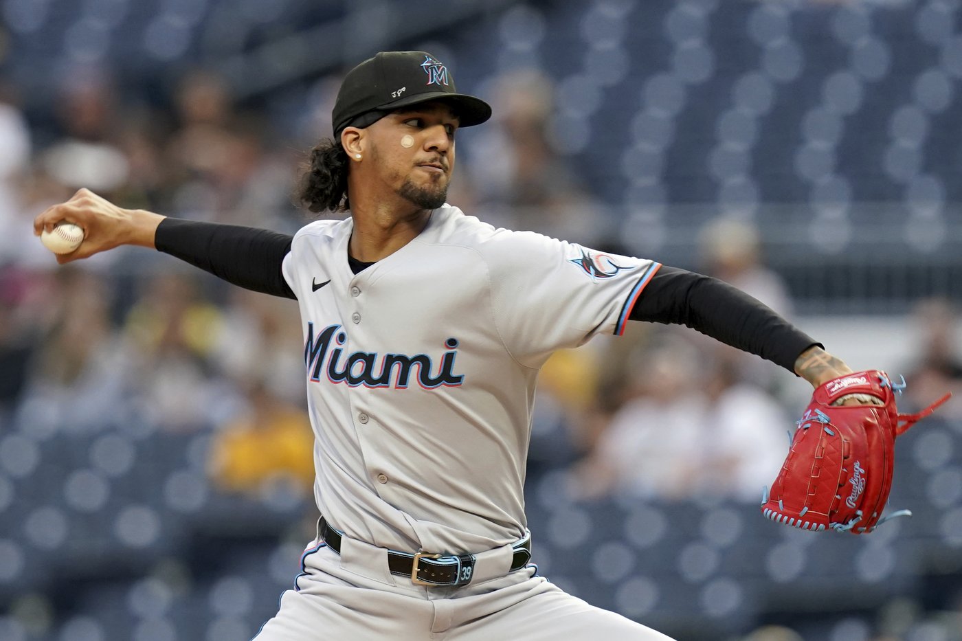 Marlins pitcher Eury Pérez excited to be back in the big leagues despite rocky return from injury | iNFOnews.ca