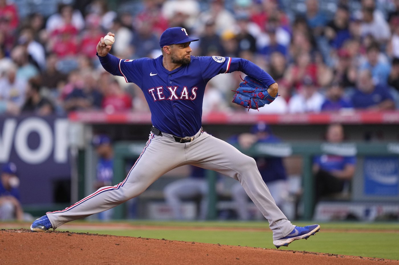 Eovaldi outduels Soriano in the Rangers' 6-3 victory over the Angels | iNFOnews.ca