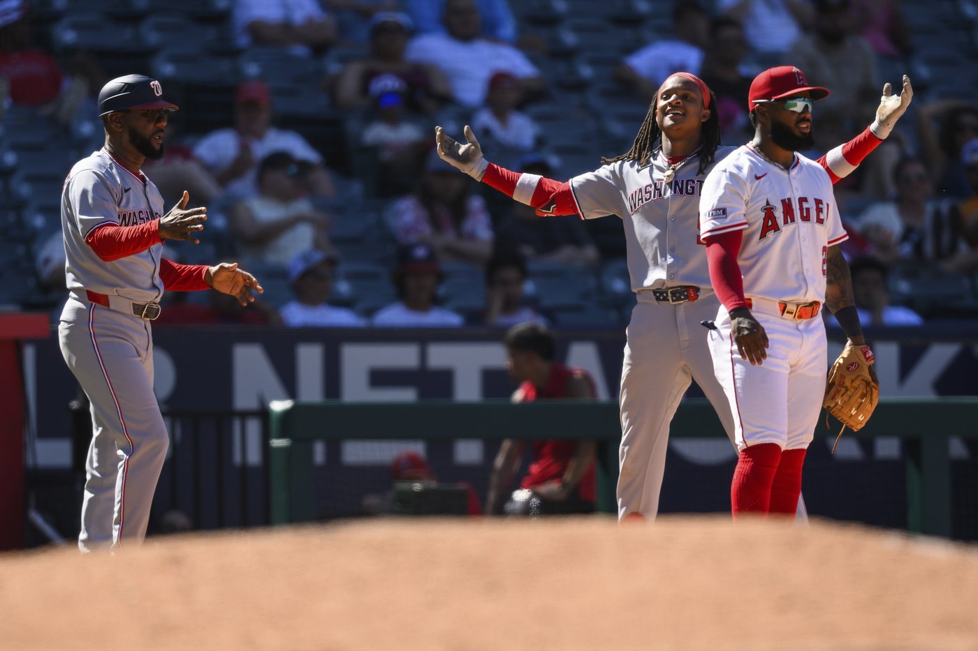 Abrams' 2-run triple in 11th helps Nats beat Angels; Washington's Wood walked intentionally 4 times | iNFOnews.ca Abrams' 2-run triple in 11th helps Nats beat Angels; Washington's Wood walked intentionally 4 times | iNFOnews.ca