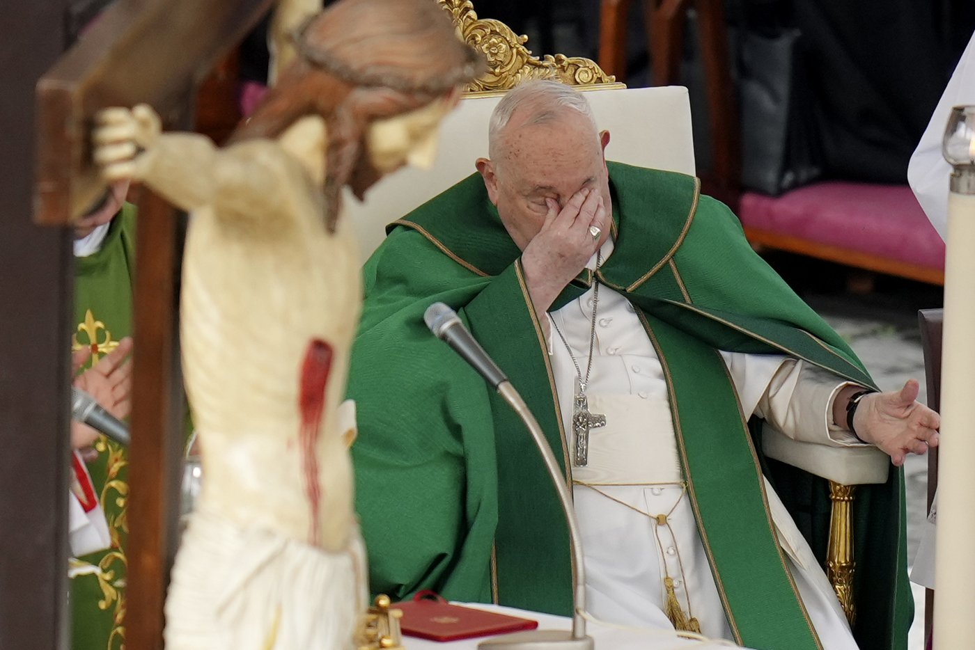 A look at Pope Francis' previous hospitalizations and health problems | iNFOnews.ca