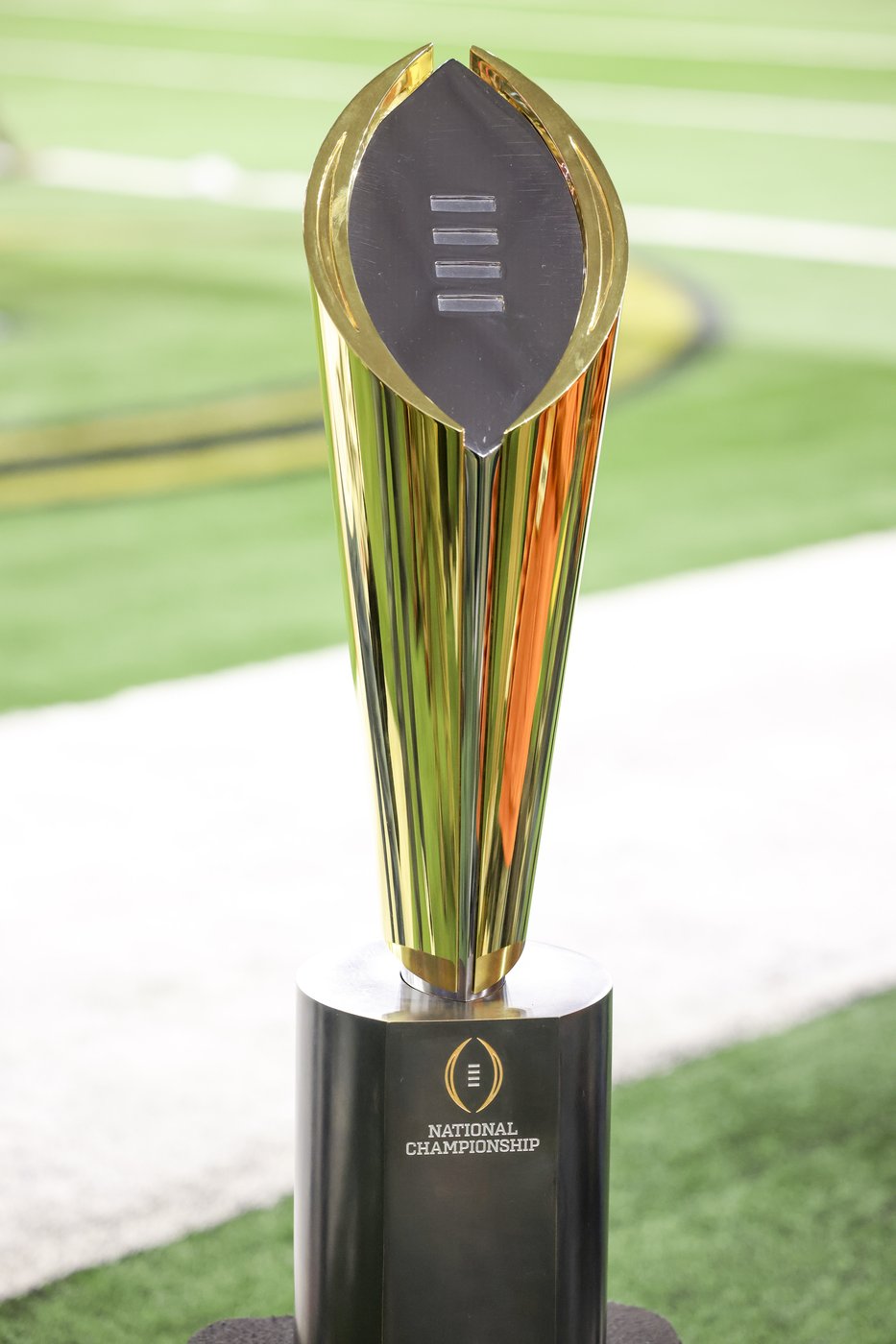 Any College Football Playoff tweaks for 2025 won't be hashed out until later this year | iNFOnews.ca