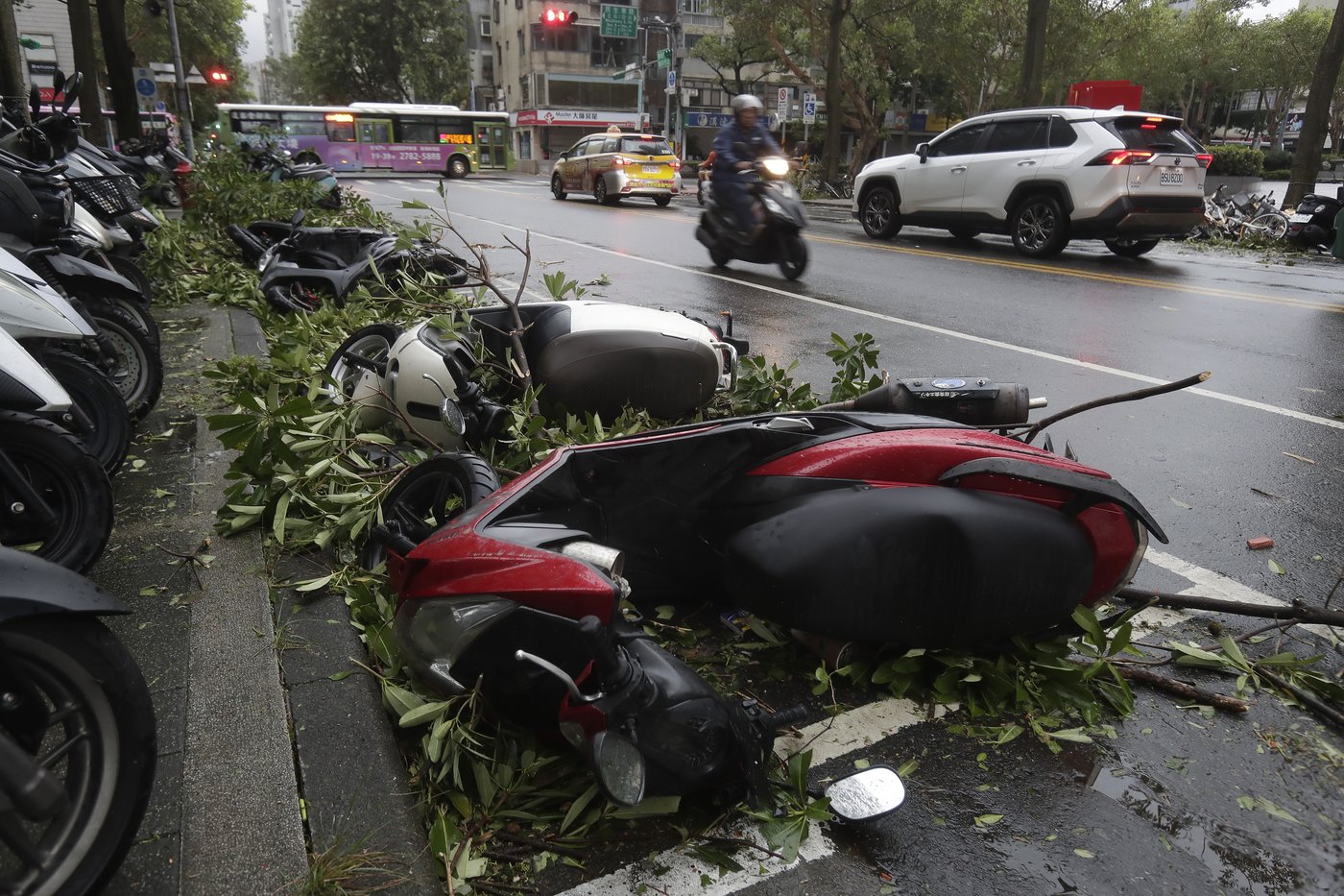Tropical Storm Kong-rey threatens Shanghai and China's coast after hitting Taiwan as a typhoon | iNFOnews.ca Tropical Storm Kong-rey threatens Shanghai and China's coast after hitting Taiwan as a typhoon | iNFOnews.ca