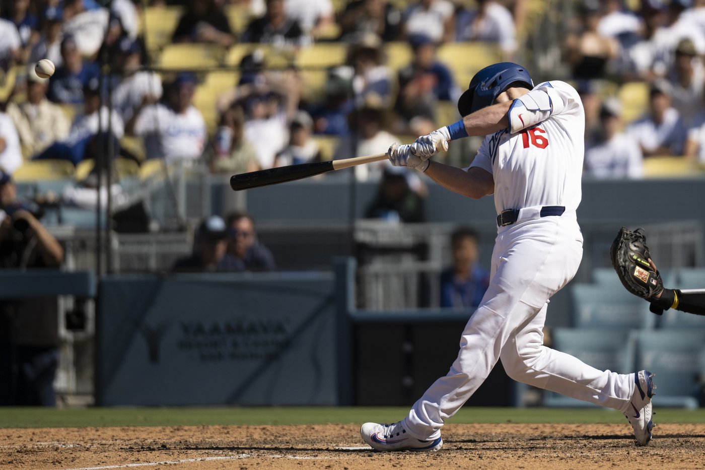 Dodgers put All-Star catcher Will Smith on 10-day injured list with bruised right hand | iNFOnews.ca