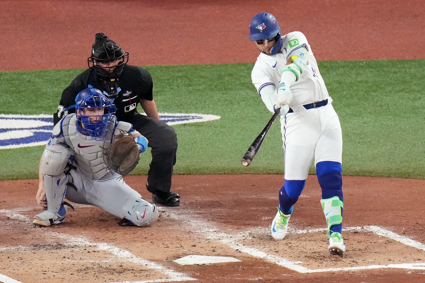 Photo Gallery: Dodgers beat Jays 5-4 to win World Series | iNFOnews.ca