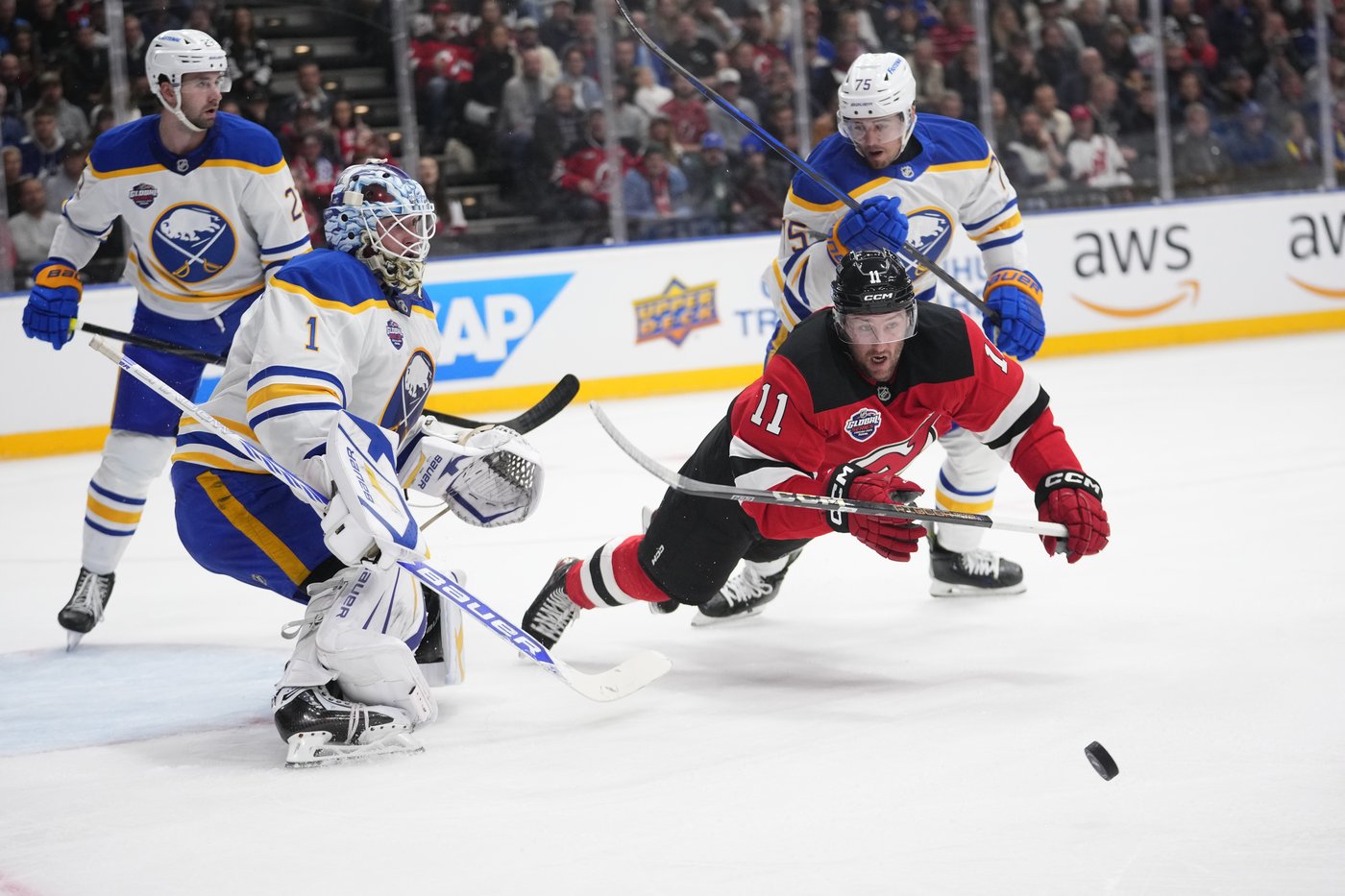 Devils beat Sabres 4-1 in NHL regular-season opener in Prague | iNFOnews.ca Devils beat Sabres 4-1 in NHL regular-season opener in Prague | iNFOnews.ca