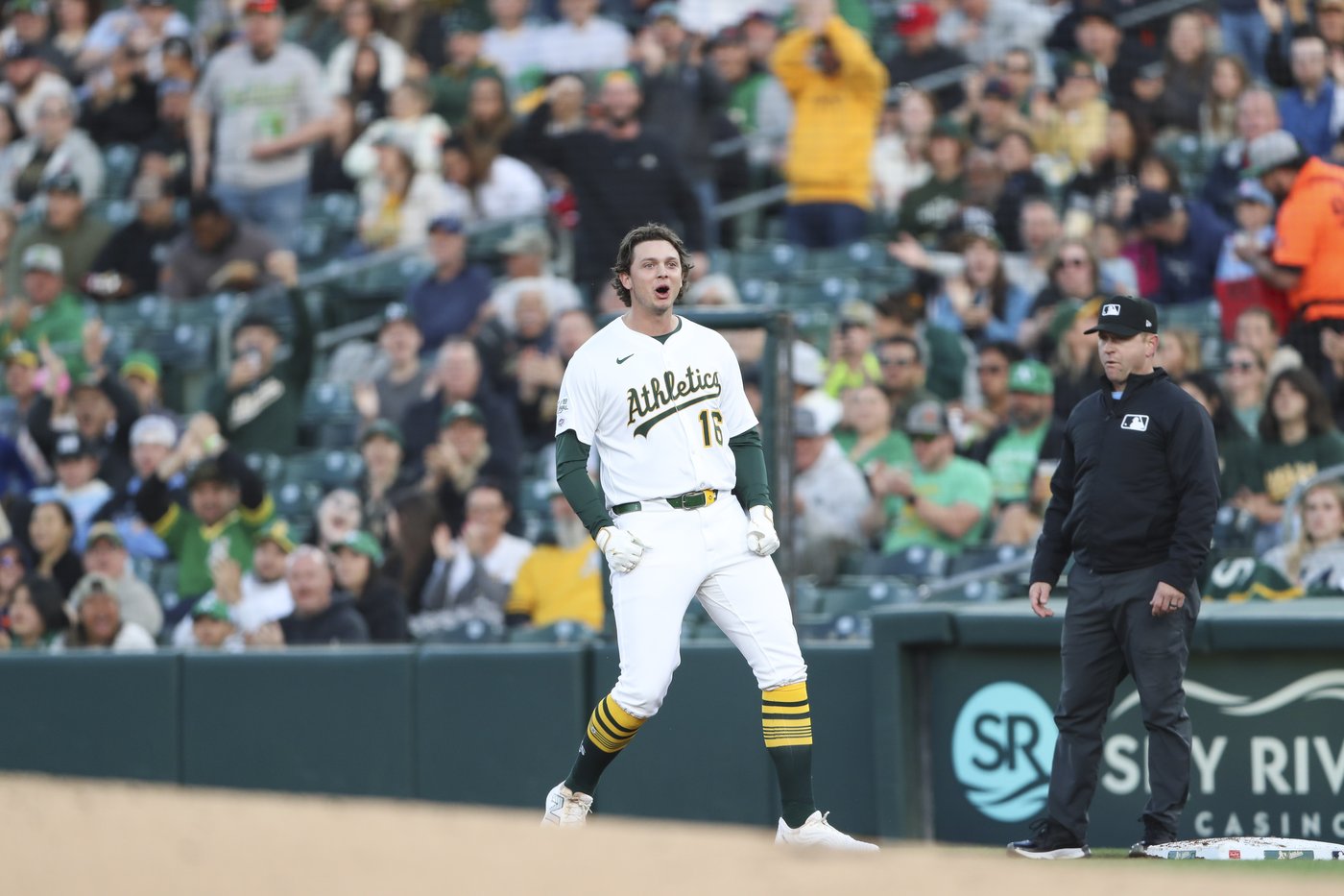 Athletics rookie Nick Kurtz delivers an RBI single in his MLB debut against the Rangers | iNFOnews.ca