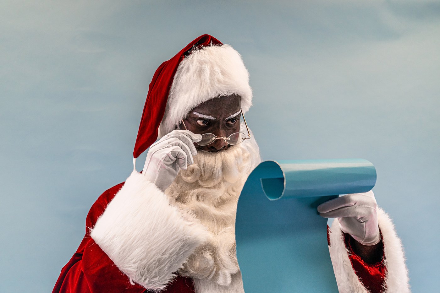 'Santa Claus is like a snowflake': Alberta actors embrace diversity of Saint Nick | iNFOnews.ca