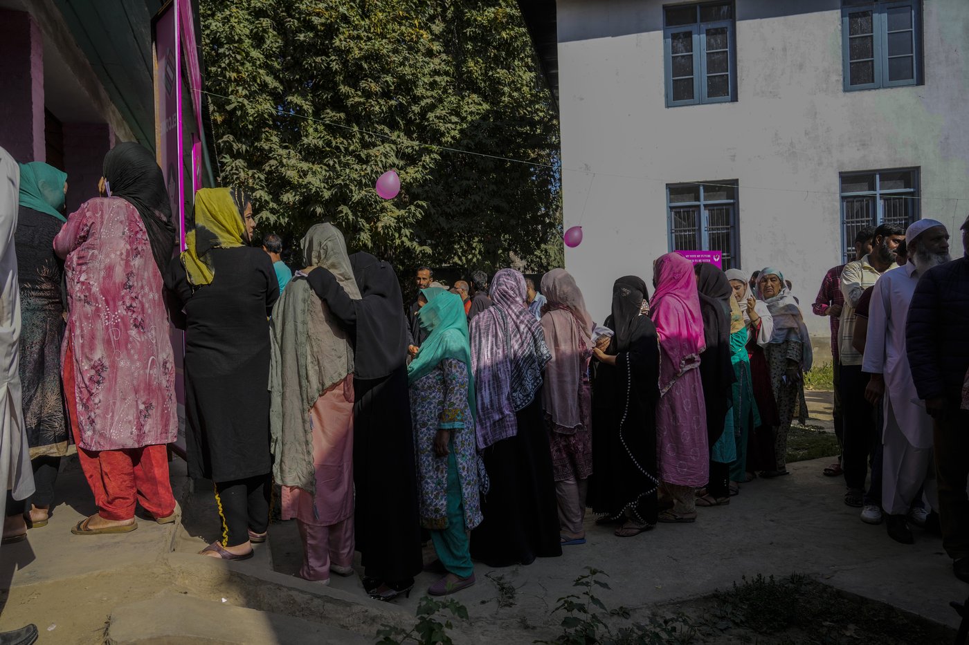 Indian-controlled Kashmir votes in final phase of polls to elect local government | iNFOnews.ca