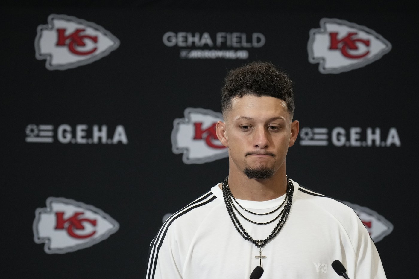 The Chiefs' 0-2 start is about as concerning as Patrick Mahomes leading the team in rushing | iNFOnews.ca