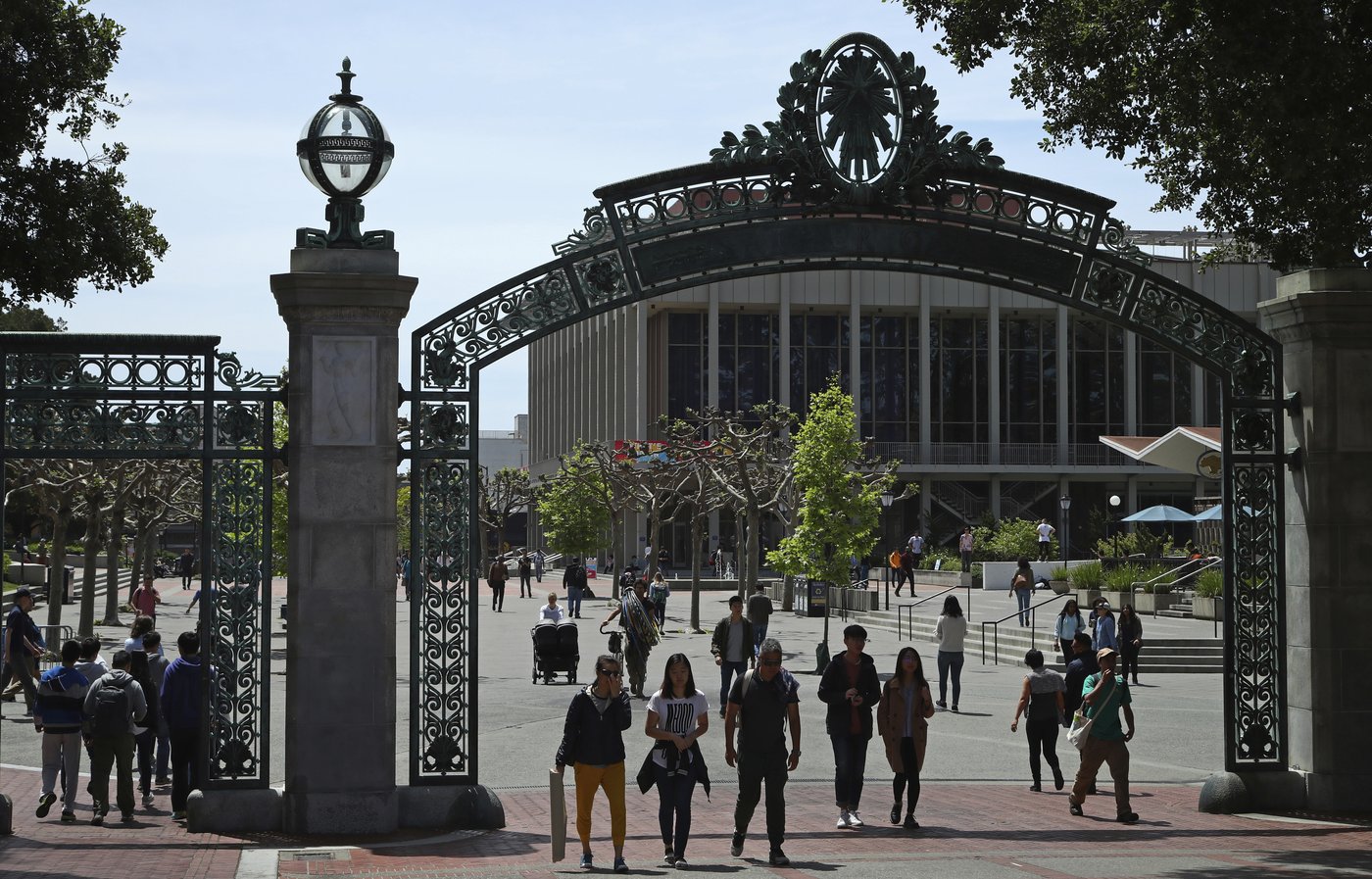 Lawsuit accuses University of California of racial discrimination in admissions | iNFOnews.ca Lawsuit accuses University of California of racial discrimination in admissions | iNFOnews.ca