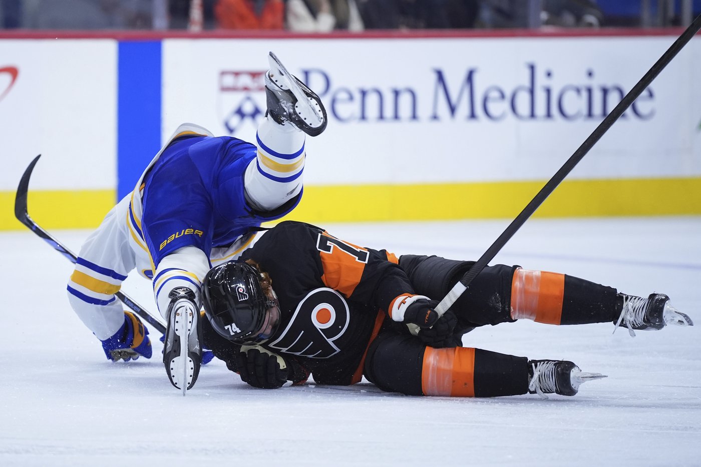 Travis Konecny scores twice to lift the Flyers over the Sabres 5-2 | iNFOnews.ca