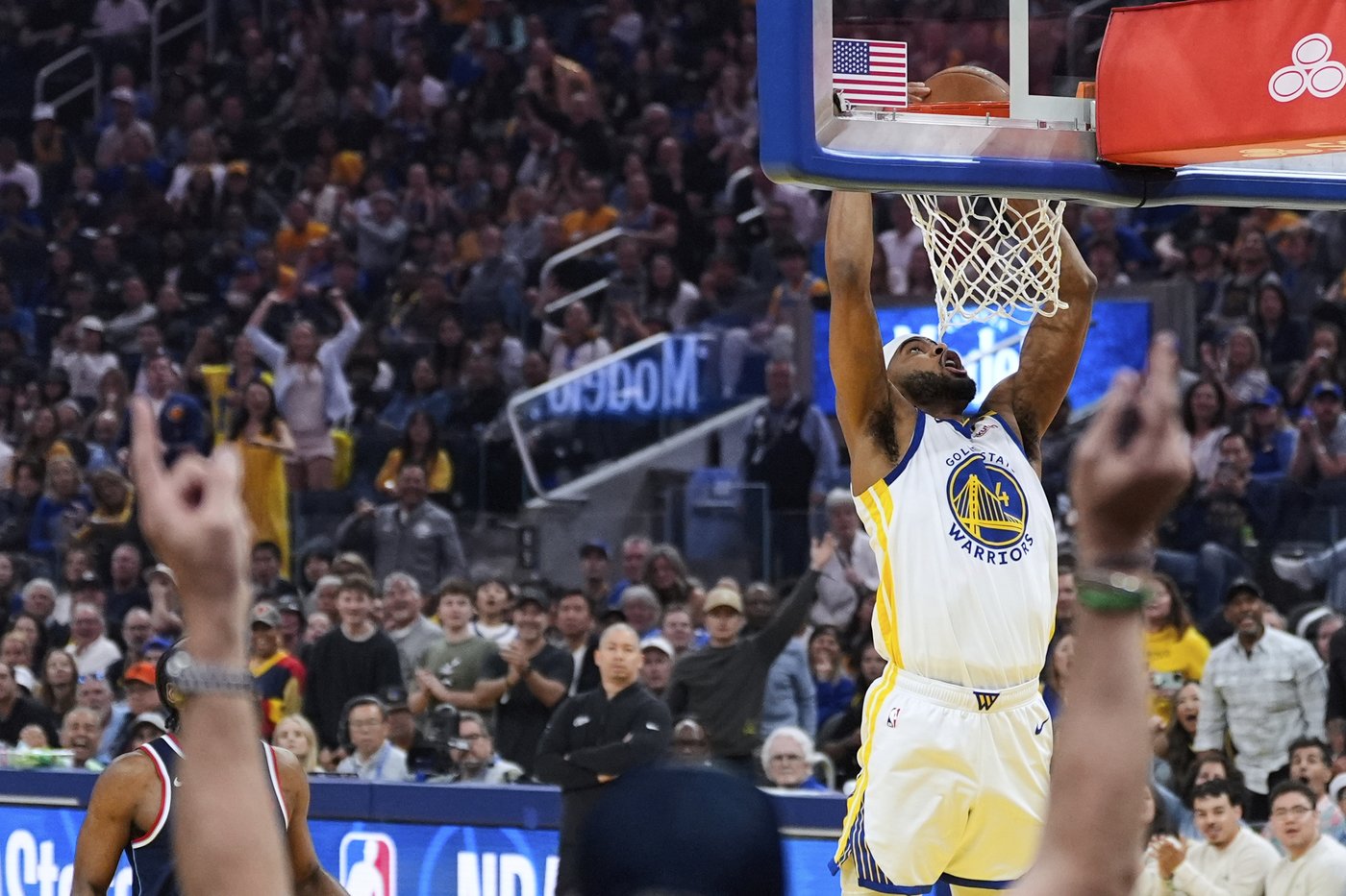 Harden, Leonard lead Clippers past Warriors 124-119 in OT to secure fifth seed in West playoffs | iNFOnews.ca Harden, Leonard lead Clippers past Warriors 124-119 in OT to secure fifth seed in West playoffs | iNFOnews.ca