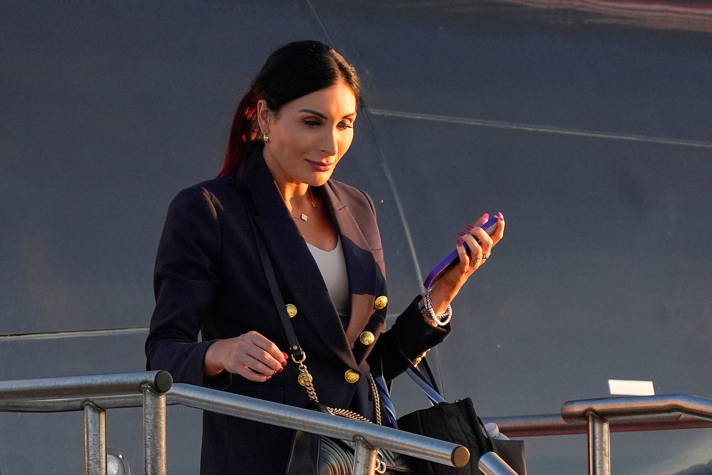 Conservative activist Laura Loomer, a Trump ally, says she has a new Pentagon press pass | iNFOnews.ca Conservative activist Laura Loomer, a Trump ally, says she has a new Pentagon press pass | iNFOnews.ca