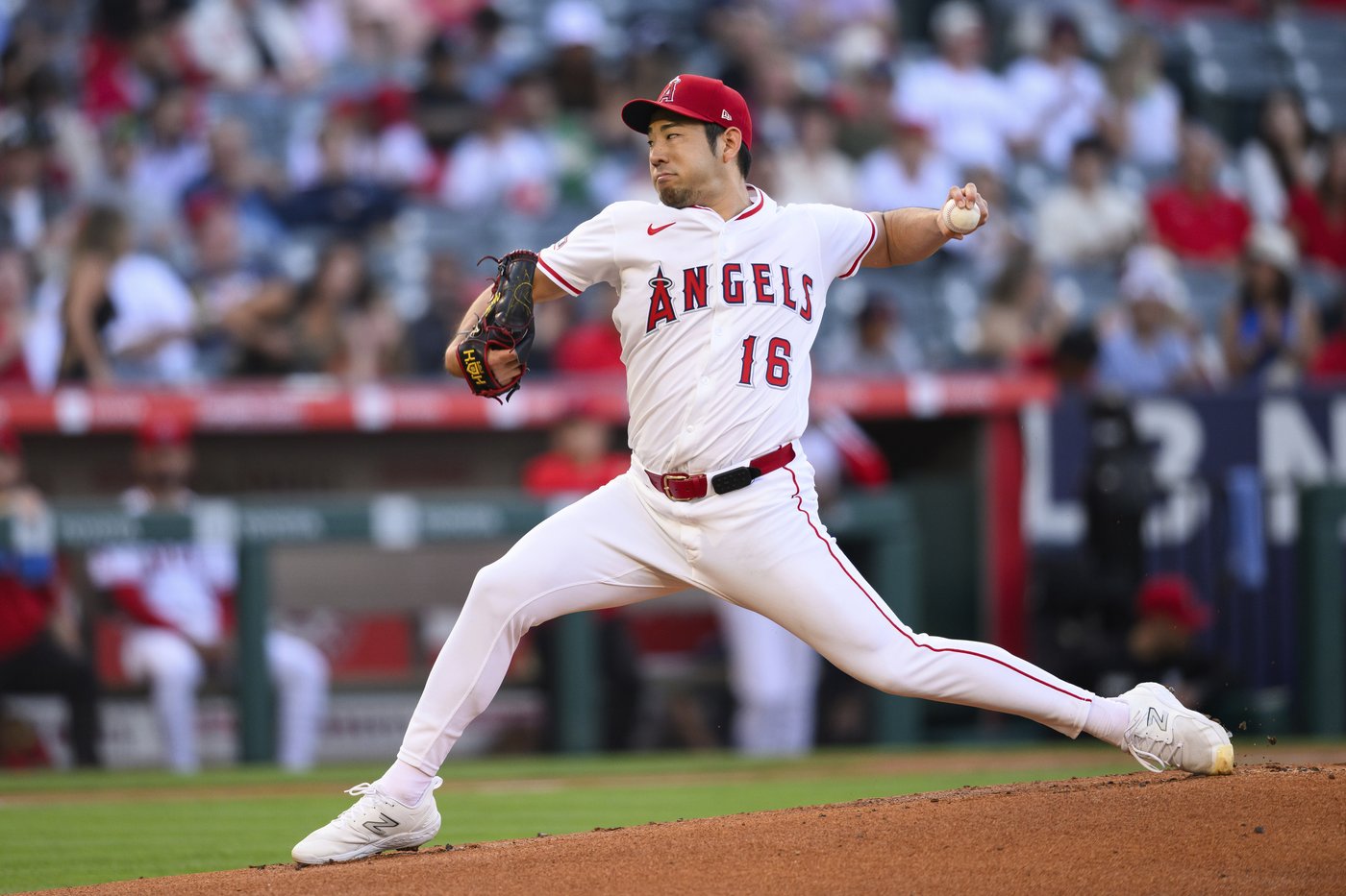 Kikuchi carries shutout into 8th and Angels beat A's 7-4 despite Clarke's amazing catch | iNFOnews.ca Kikuchi carries shutout into 8th and Angels beat A's 7-4 despite Clarke's amazing catch | iNFOnews.ca