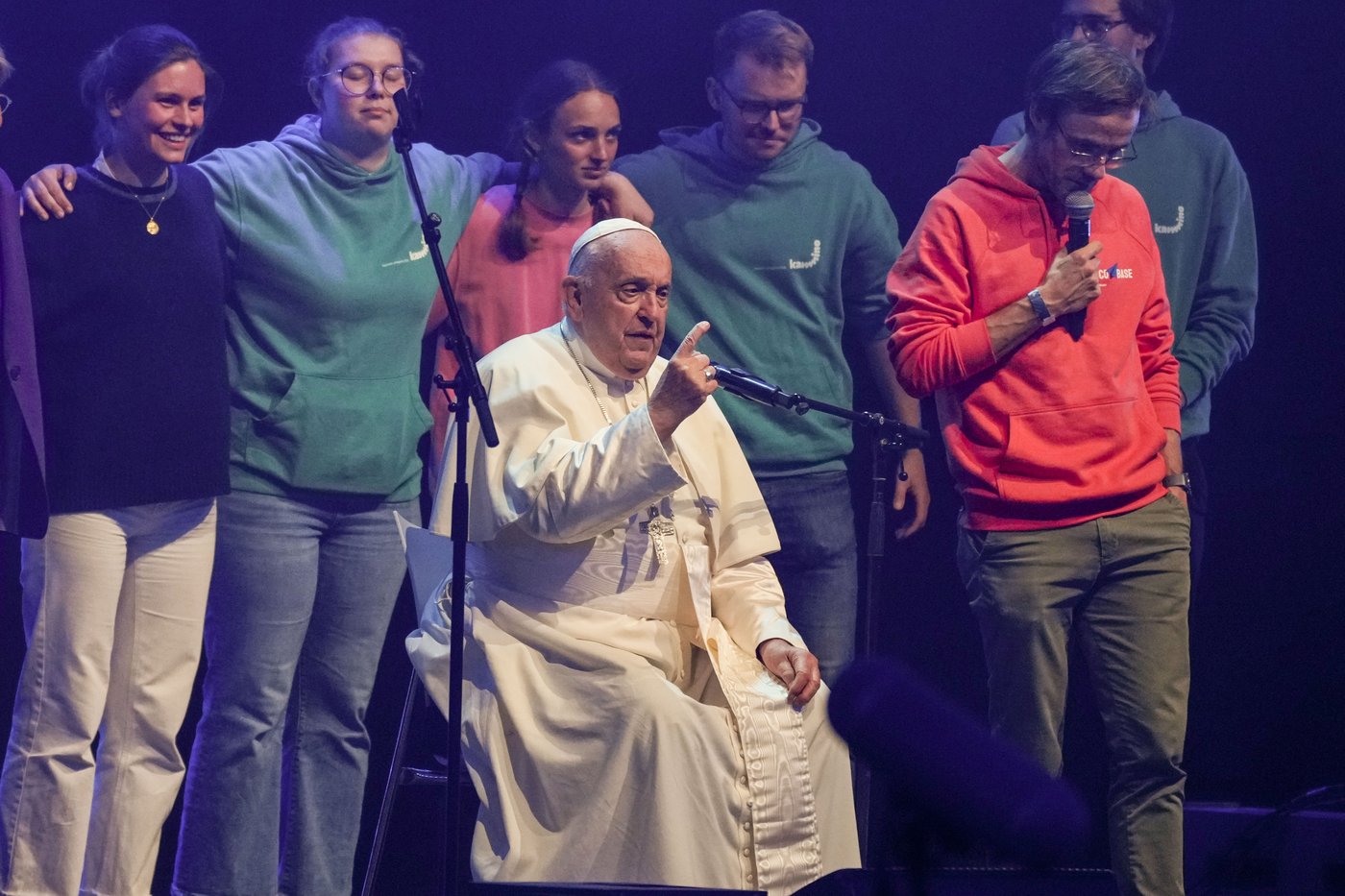Pope wraps troubled visit to Belgium by beatifying 17th century mystic during sunny stadium Mass | iNFOnews.ca Pope wraps troubled visit to Belgium by beatifying 17th century mystic during sunny stadium Mass | iNFOnews.ca