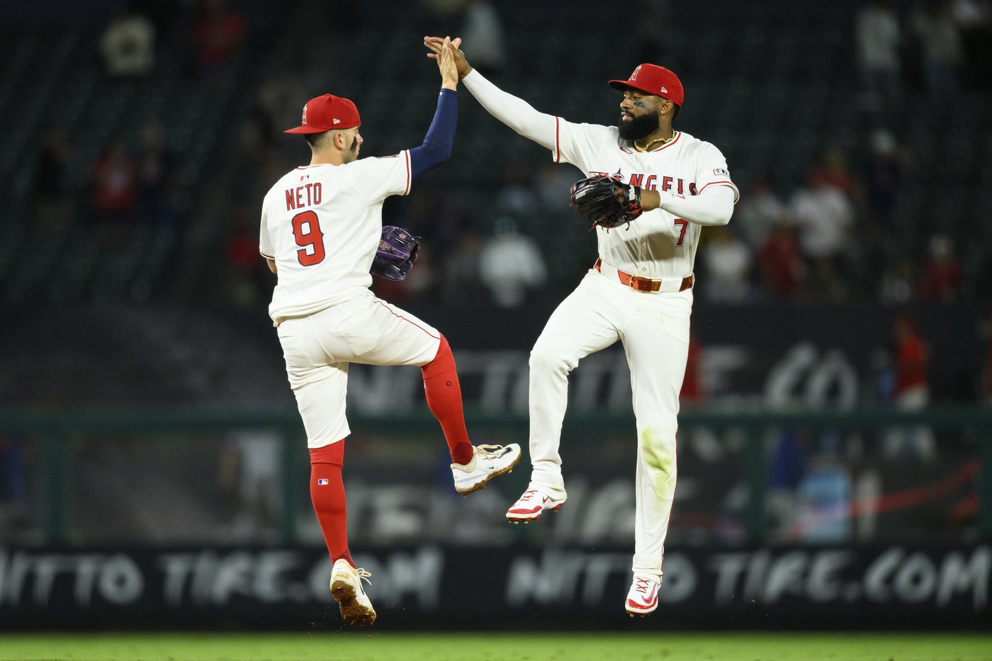 Angels get to deGrom and stop Rangers' 6-game win streak with 6-4 victory | iNFOnews.ca