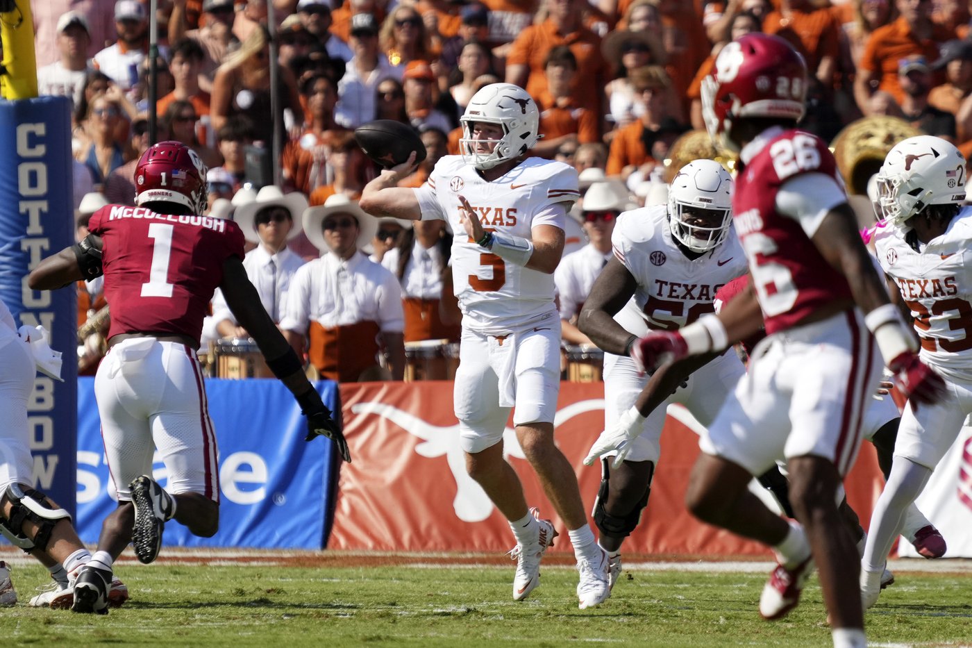 No. 1 Texas gets biggest SEC test yet vs. No. 5 Georgia, the team that started season on top | iNFOnews.ca No. 1 Texas gets biggest SEC test yet vs. No. 5 Georgia, the team that started season on top | iNFOnews.ca