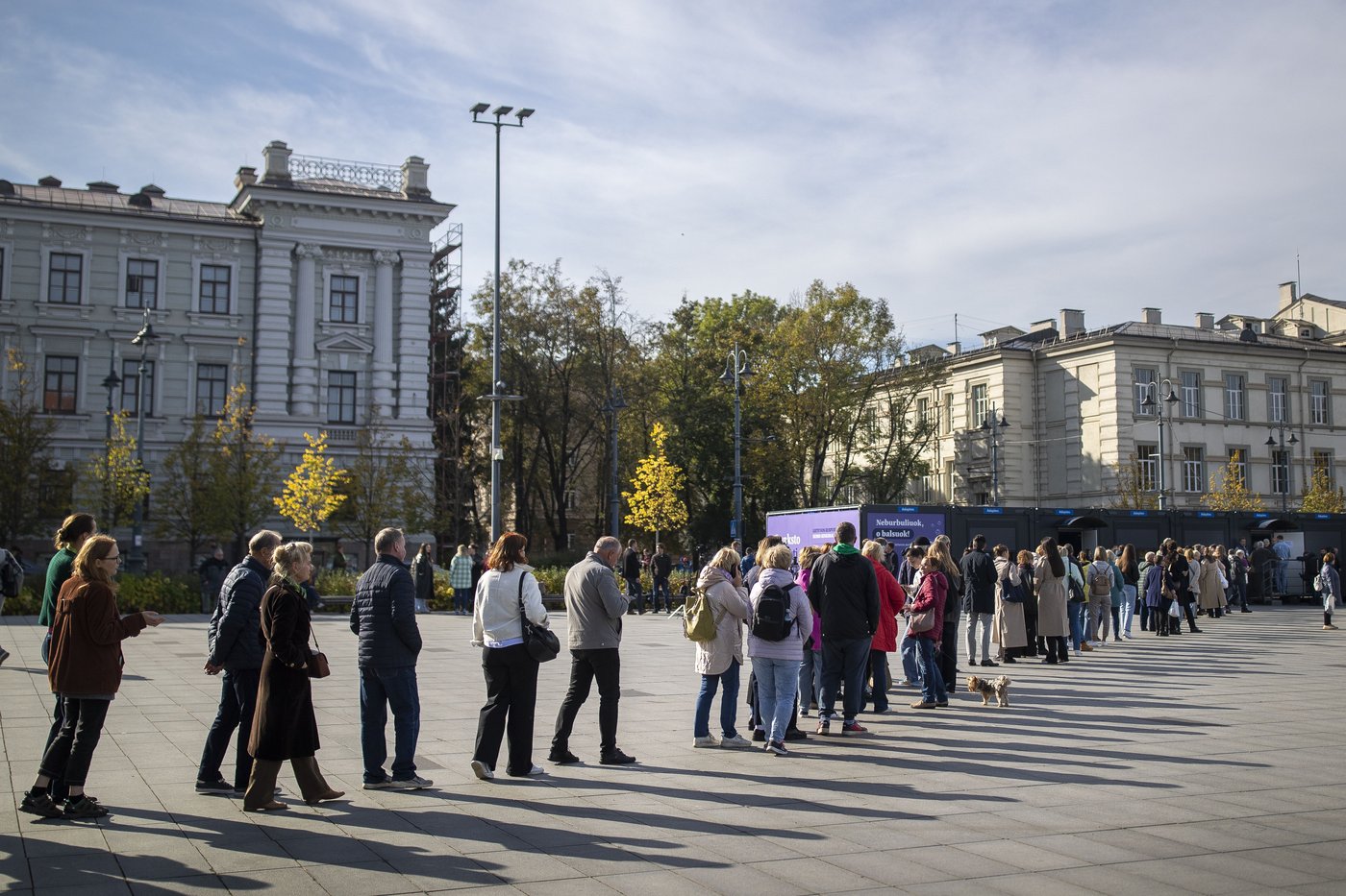 Lithuanians vote in parliamentary election with many looking for change despite a strong economy | iNFOnews.ca Lithuanians vote in parliamentary election with many looking for change despite a strong economy | iNFOnews.ca