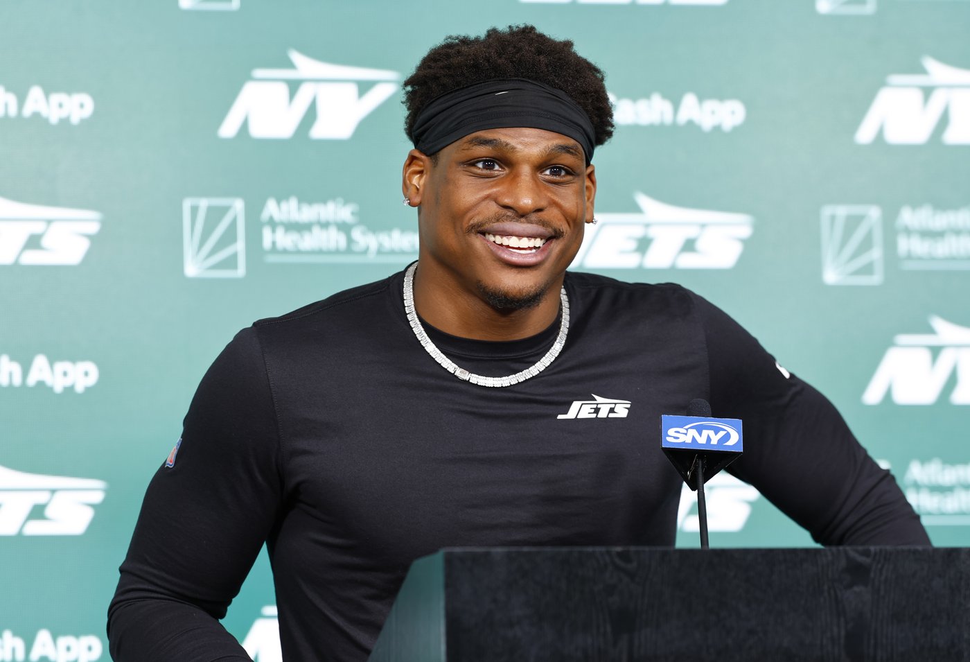 Jets tryout Giovanni Williams looks to join brothers Quinnen and Quincy to make some NFL history | iNFOnews.ca Jets tryout Giovanni Williams looks to join brothers Quinnen and Quincy to make some NFL history | iNFOnews.ca