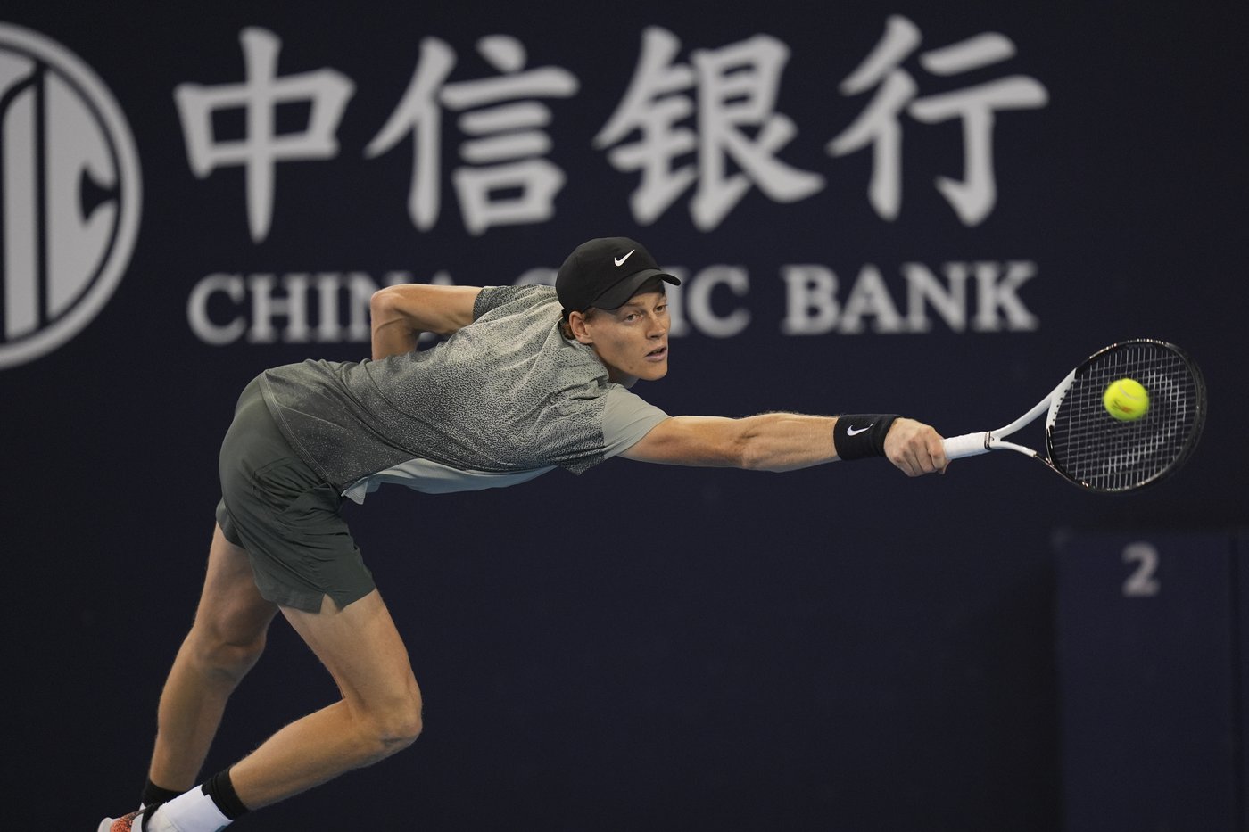 Sinner and Alcaraz through to China Open semifinals, Sabalenka rolls on | iNFOnews.ca