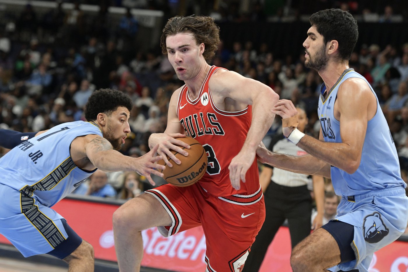 LaVine, Vucevic key fourth-quarter rally as Bulls defeat Grizzlies 126-123 | iNFOnews.ca LaVine, Vucevic key fourth-quarter rally as Bulls defeat Grizzlies 126-123 | iNFOnews.ca