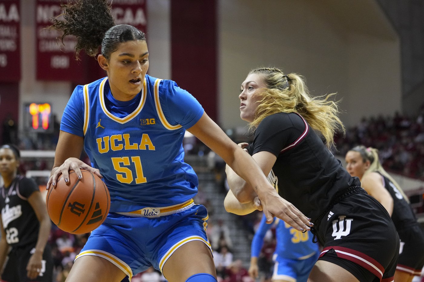 No. 1 UCLA stays undefeated with 73-62 win over Indiana | iNFOnews.ca