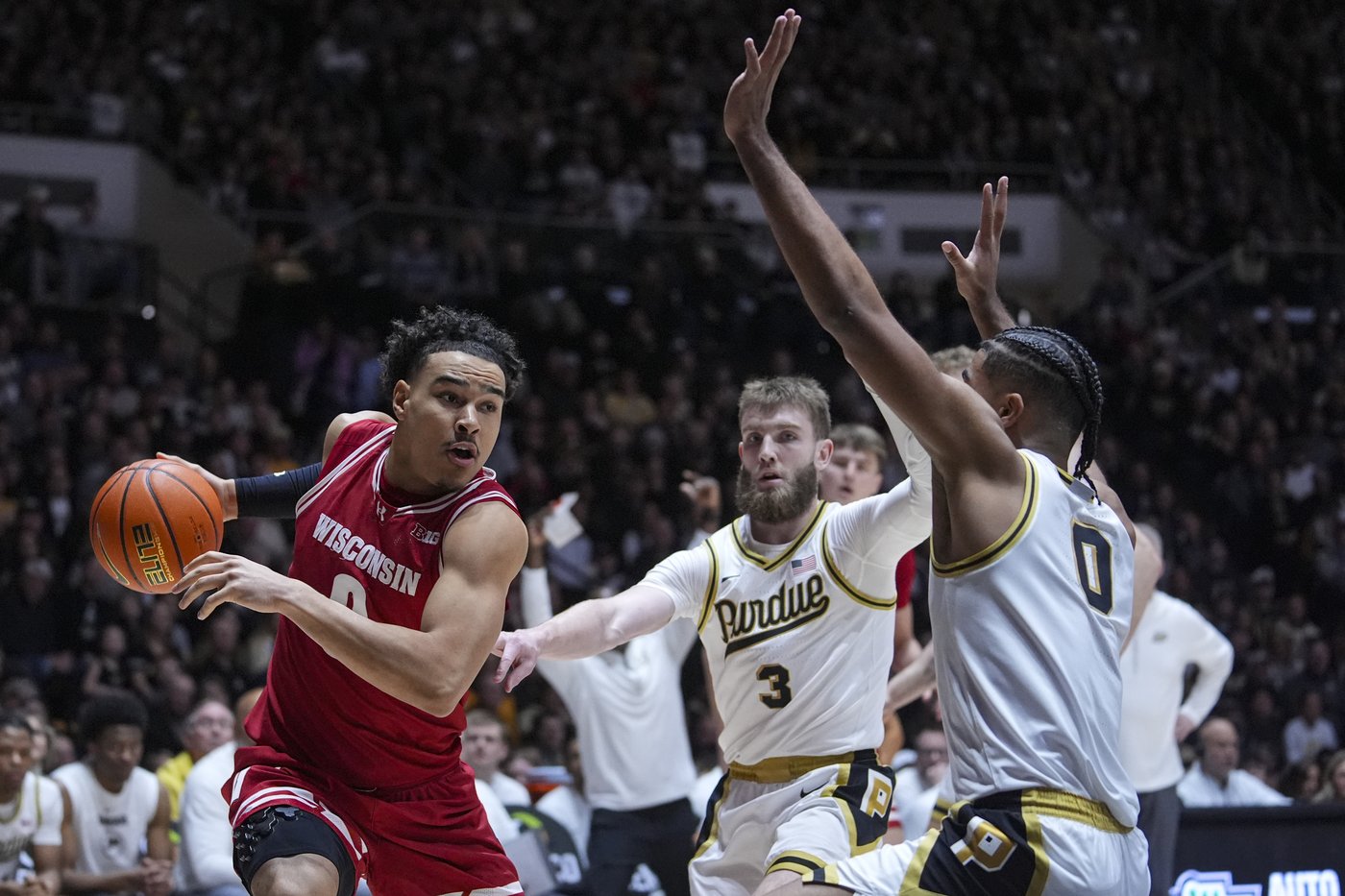 John Tonje's strong 2nd half leads No. 16 Wisconsin past No. 7 Purdue 94-84 in key Big Ten game | iNFOnews.ca John Tonje's strong 2nd half leads No. 16 Wisconsin past No. 7 Purdue 94-84 in key Big Ten game | iNFOnews.ca