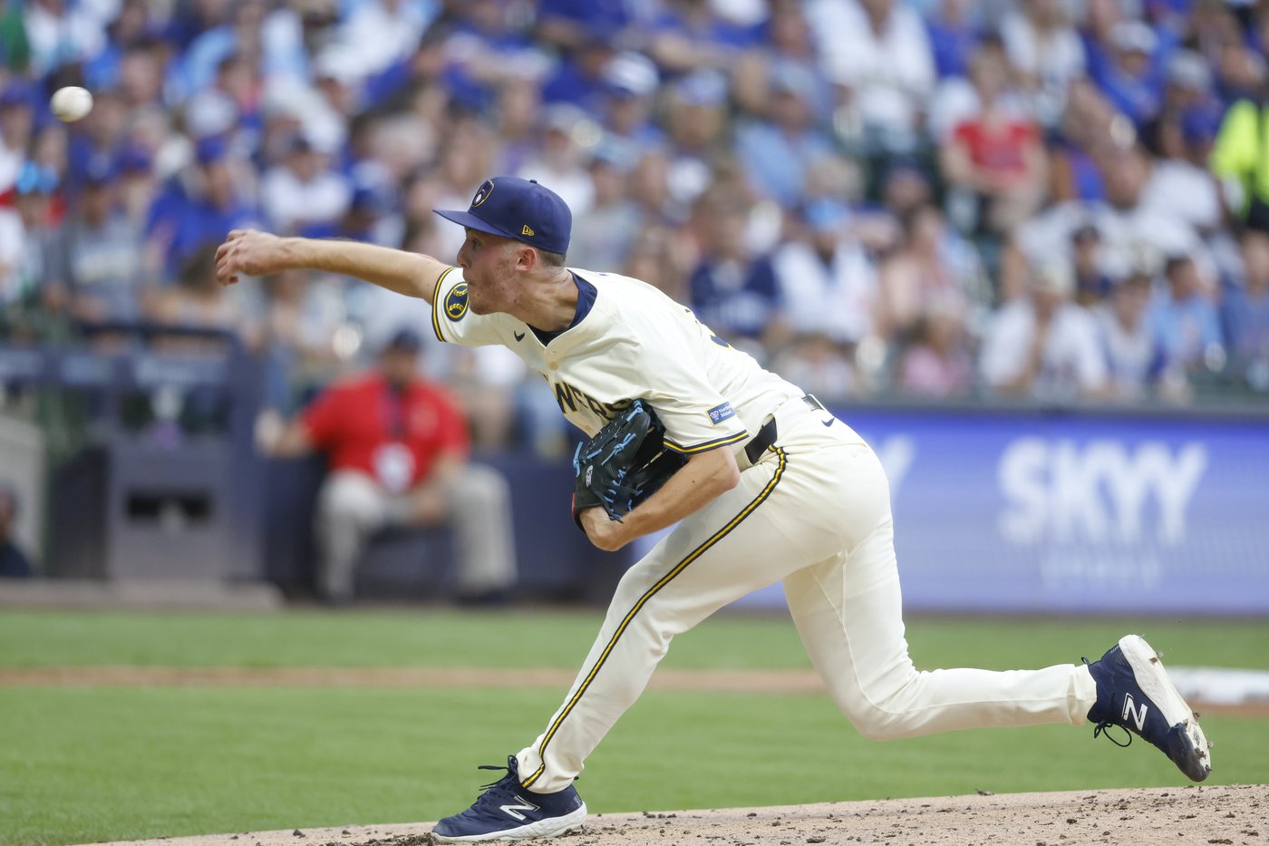Misiorowski rebounds after rough start as Brewers rally for win over Cubs | iNFOnews.ca