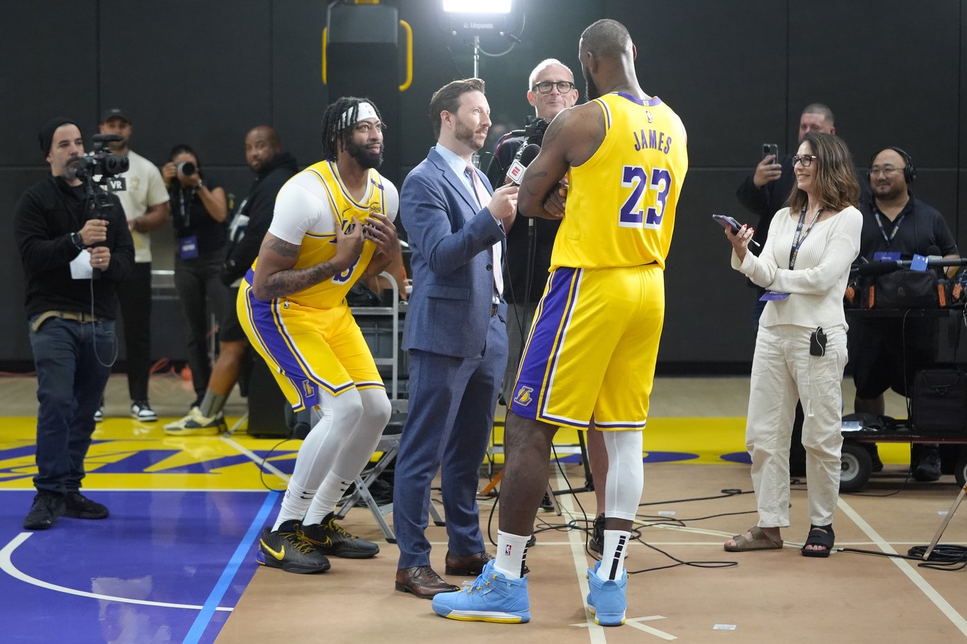LeBron James, Anthony Davis will play in Lakers' first preseason games in Palm Springs, Redick says | iNFOnews.ca LeBron James, Anthony Davis will play in Lakers' first preseason games in Palm Springs, Redick says | iNFOnews.ca