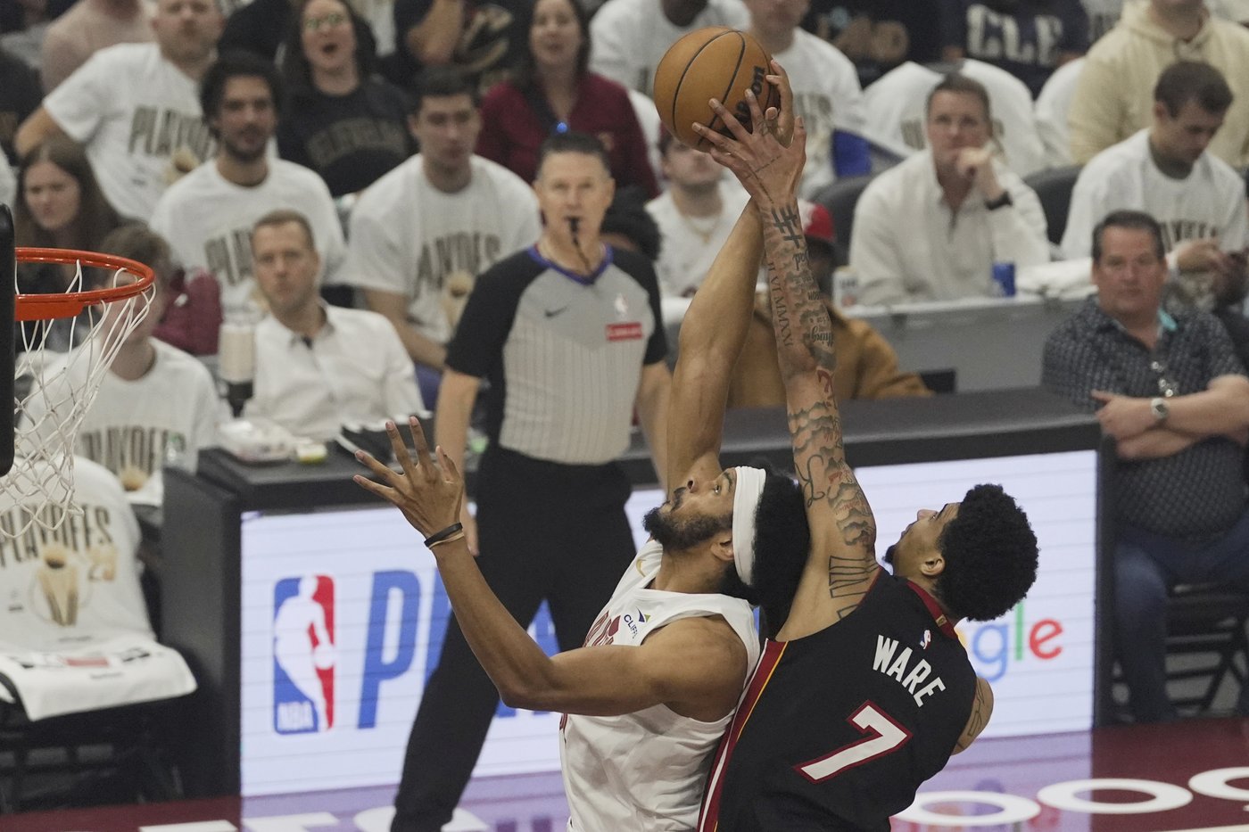 Mitchell scores 30 points, Cavaliers hold off Heat 121-112 to take 2-0 lead in NBA playoff series | iNFOnews.ca Mitchell scores 30 points, Cavaliers hold off Heat 121-112 to take 2-0 lead in NBA playoff series | iNFOnews.ca