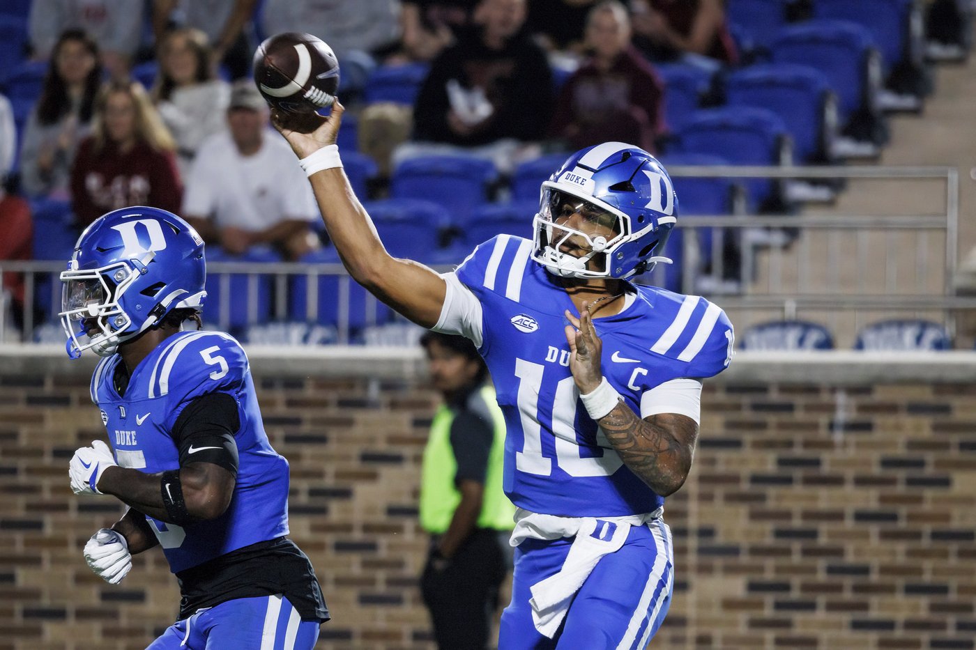 Darian Mensah made a high-profile QB move from Tulane to Duke. Now he'll face his former program | iNFOnews.ca