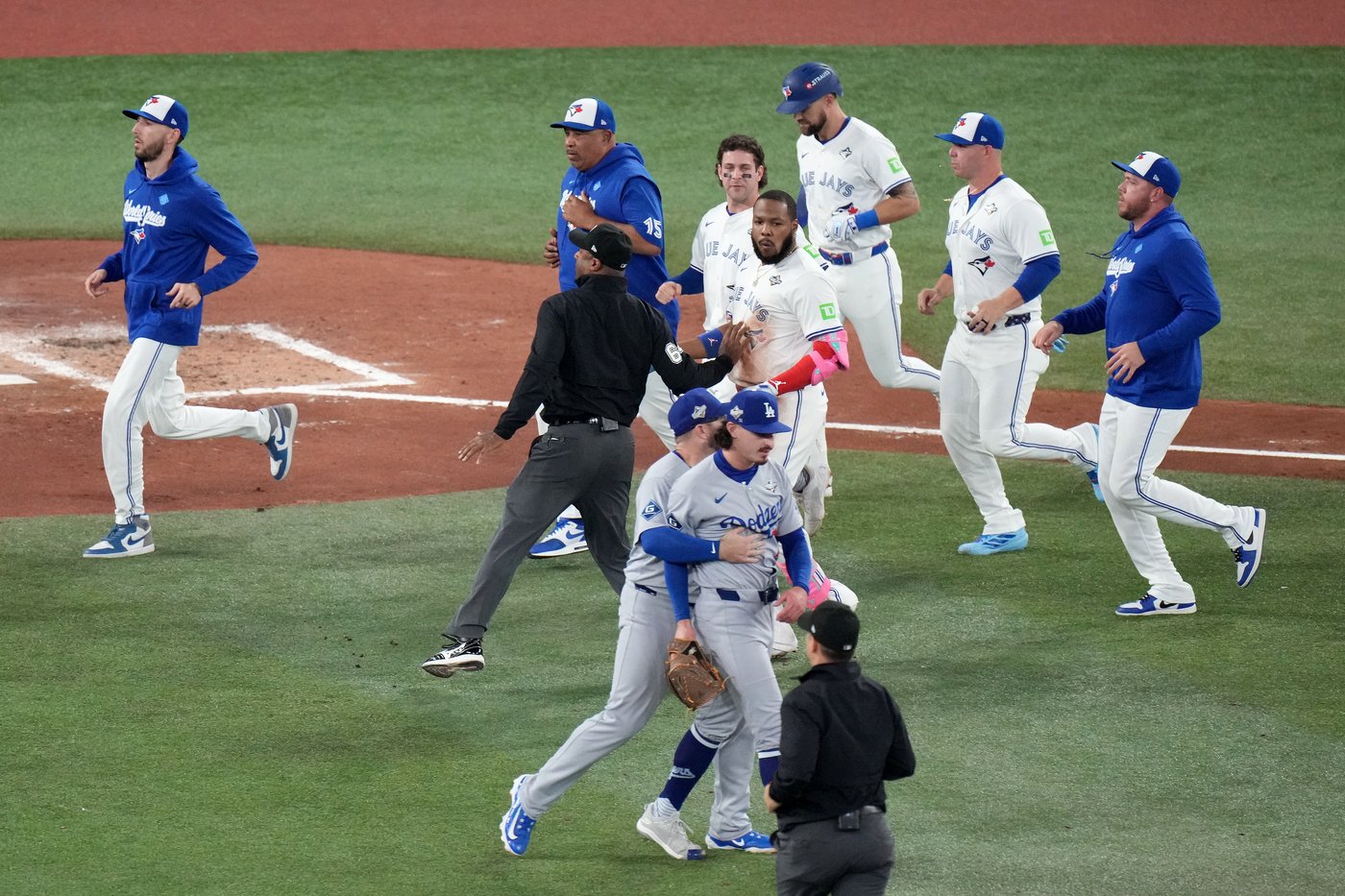 Photo Gallery: Dodgers beat Jays 5-4 to win World Series | iNFOnews.ca