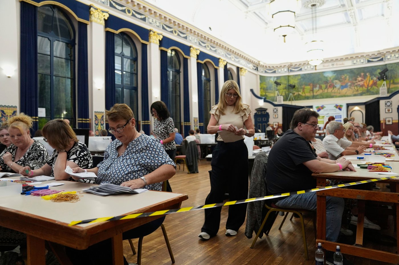 Parts of England vote in local elections, with Farage's Reform UK seeking big gains | iNFOnews.ca Parts of England vote in local elections, with Farage's Reform UK seeking big gains | iNFOnews.ca